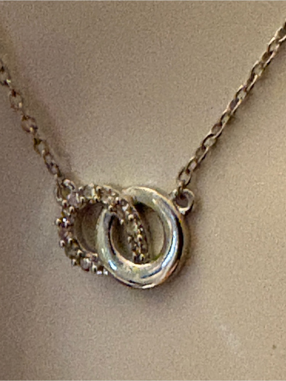 NEW Sterling Silver 0.10 CTW Lab Grown Diamond Interlocking Circle Necklace 18”